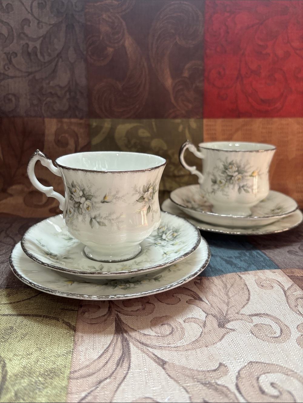 🤴Vintage Paragon ‘First Love’ 2 Tea Cups, 2 Saucers, 2 Bread and Butter Plates.